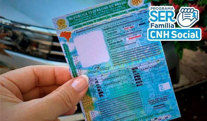 Detran-MT Mais de 3 mil beneficiários do SER Família CNH Social já estão com habilitação em mãos -